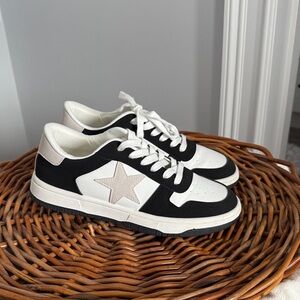 Vintage Havana Black and White Sneakers